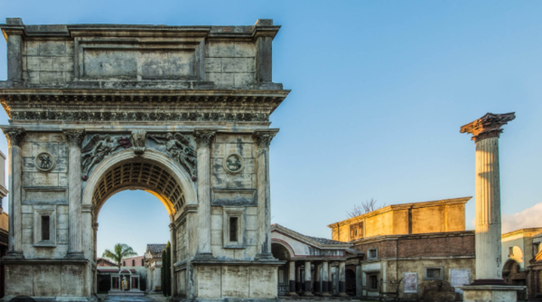 Cinecittà visite guidate set Roma antica aprile 2025